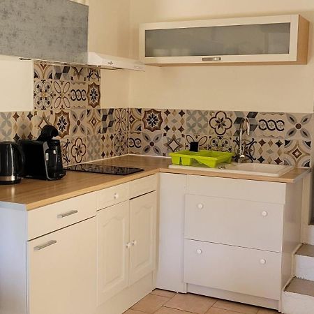 Appartement Dans Une Villa Au Coeur De La Provence トラン・アン・プロバンス エクステリア 写真